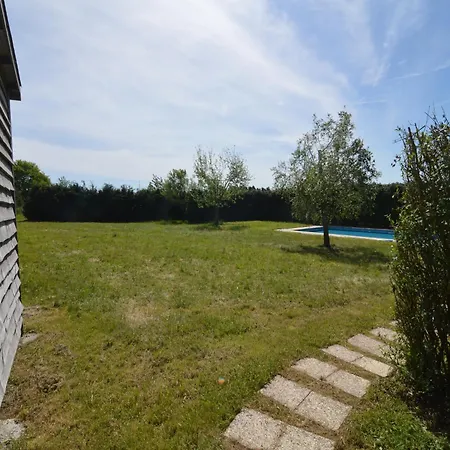 Διαμέρισμα Modern With Hot Tub