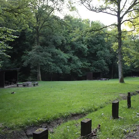 Modern With Hot Tub Appartement