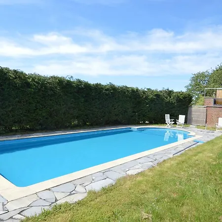 With Pool And Sauna * Felenne
